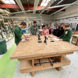 L’aménagement intérieur par les sections BAC PRO ERA et TMA, au LP Normandie Niemen de Calais